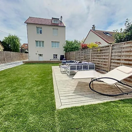 Holiday home Jungle Le Mesnil-Saint-Denis