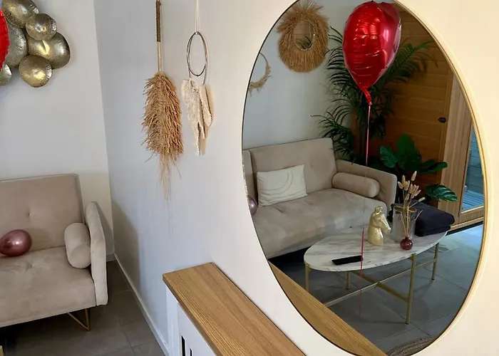 Дом отдыха Jungle Le Mesnil-Saint-Denis